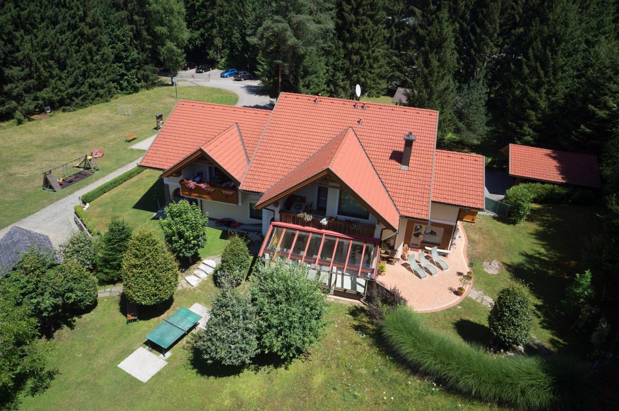 Ferienparadies Truppe Velden am Wörthersee Exterior foto